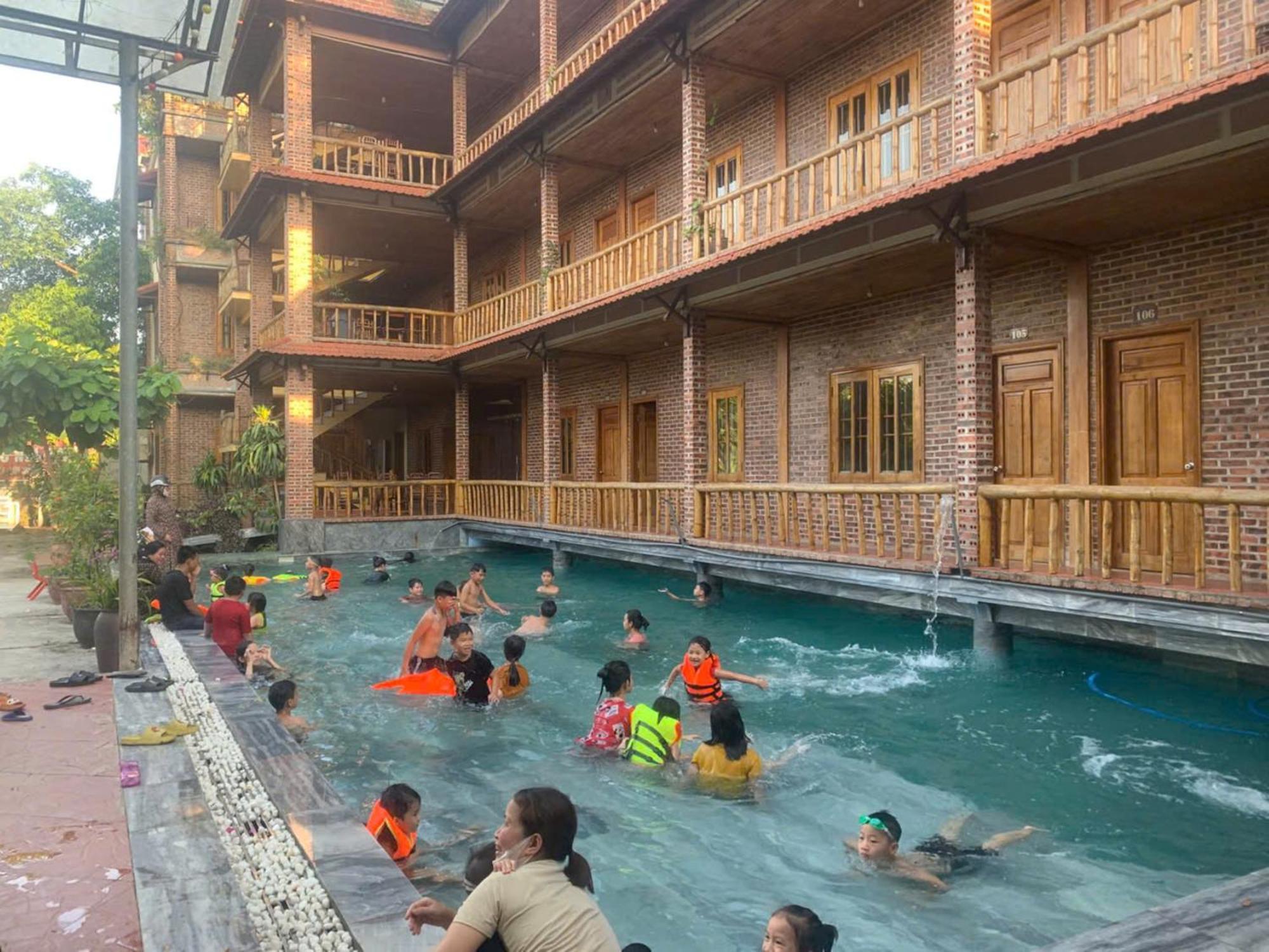Ho Nui Dinh Hotel Ninh Binh Exterior photo