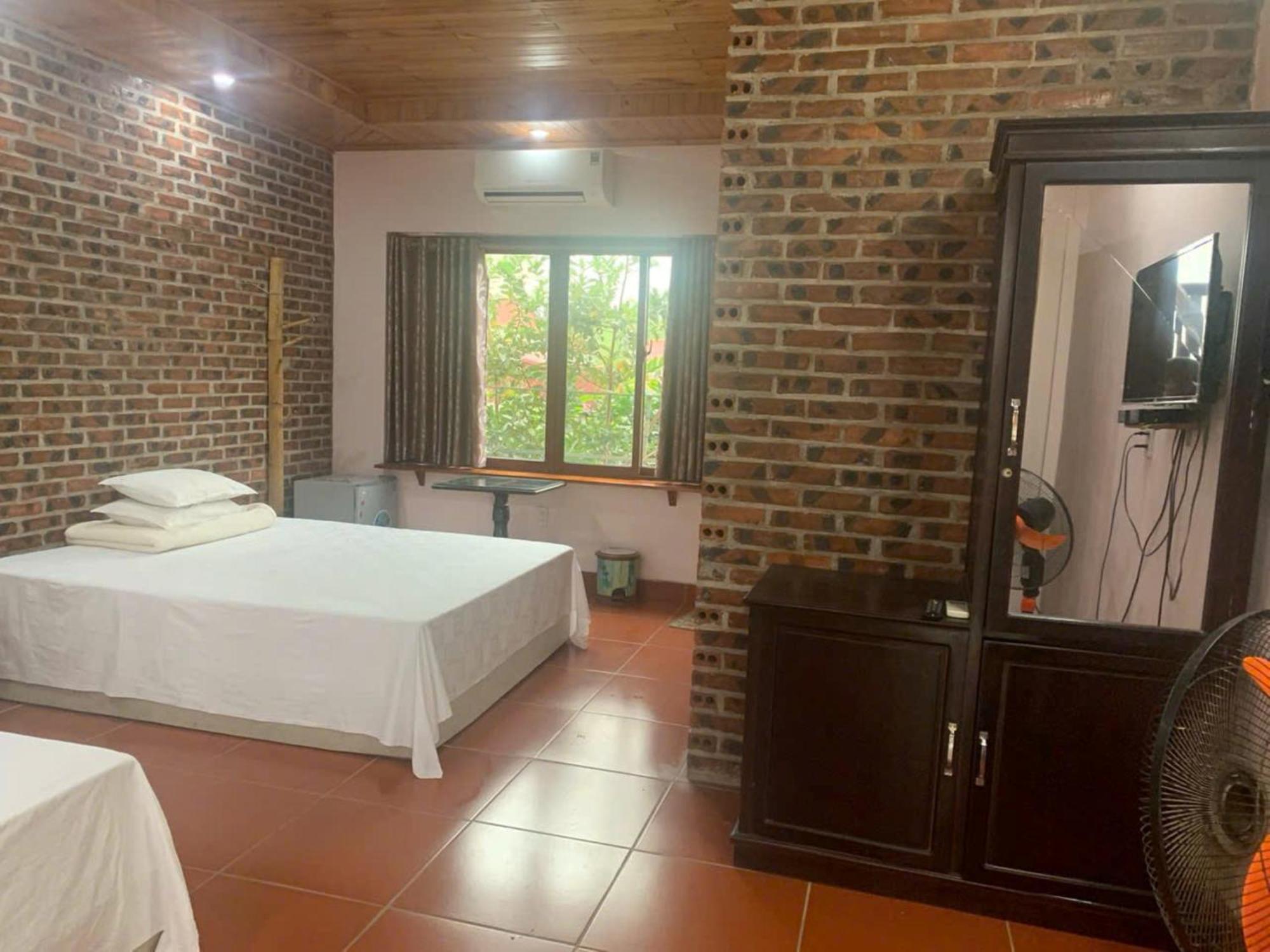 Ho Nui Dinh Hotel Ninh Binh Exterior photo